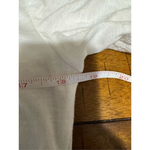 Victoria’s Secret “Love VS” Graphic Short Sleeve White Tee Shirt Size Medium - Picture 6 of 7